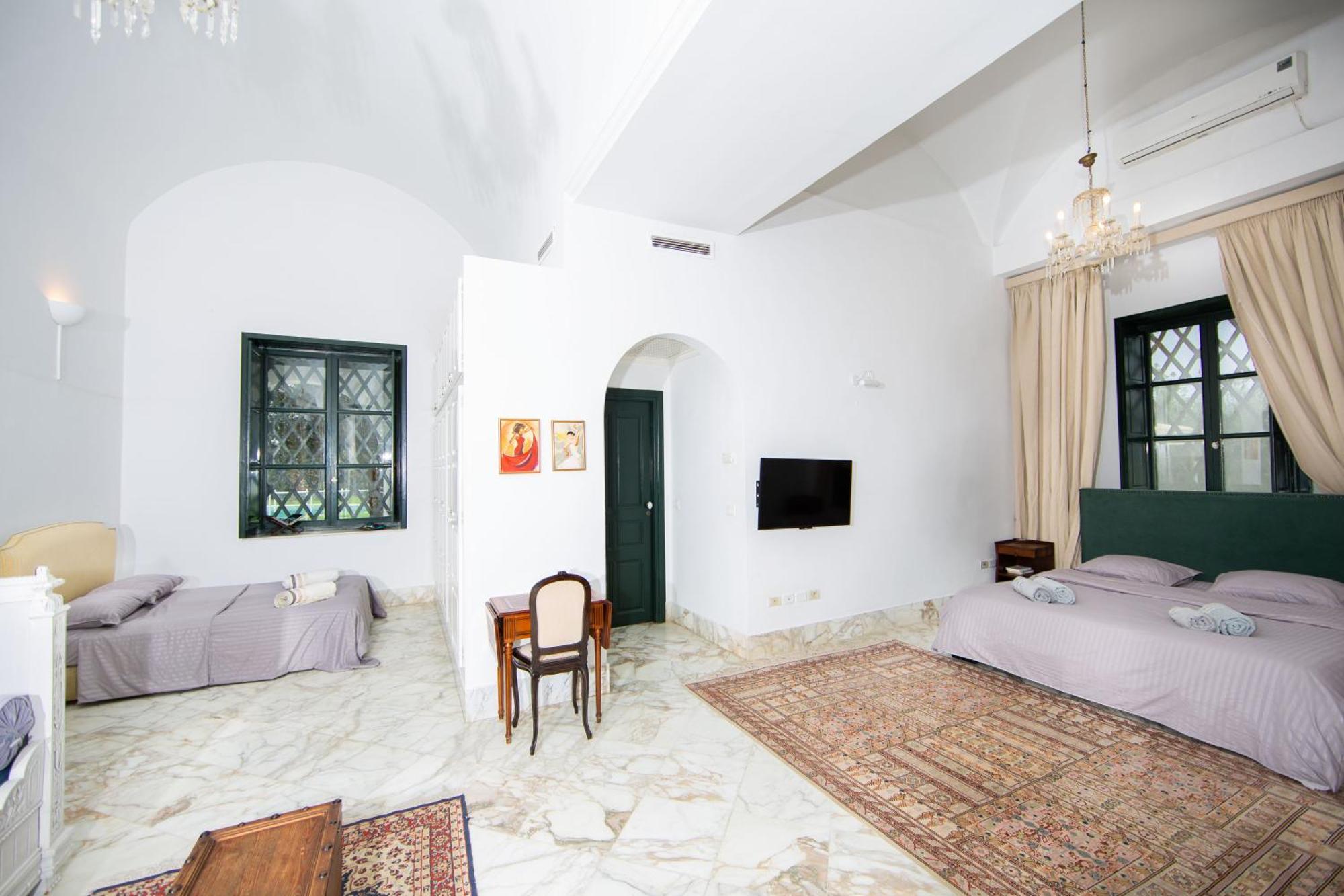 Appartement Prive Dans Une Grande Maison D'Hote La Marsa Bagian luar foto