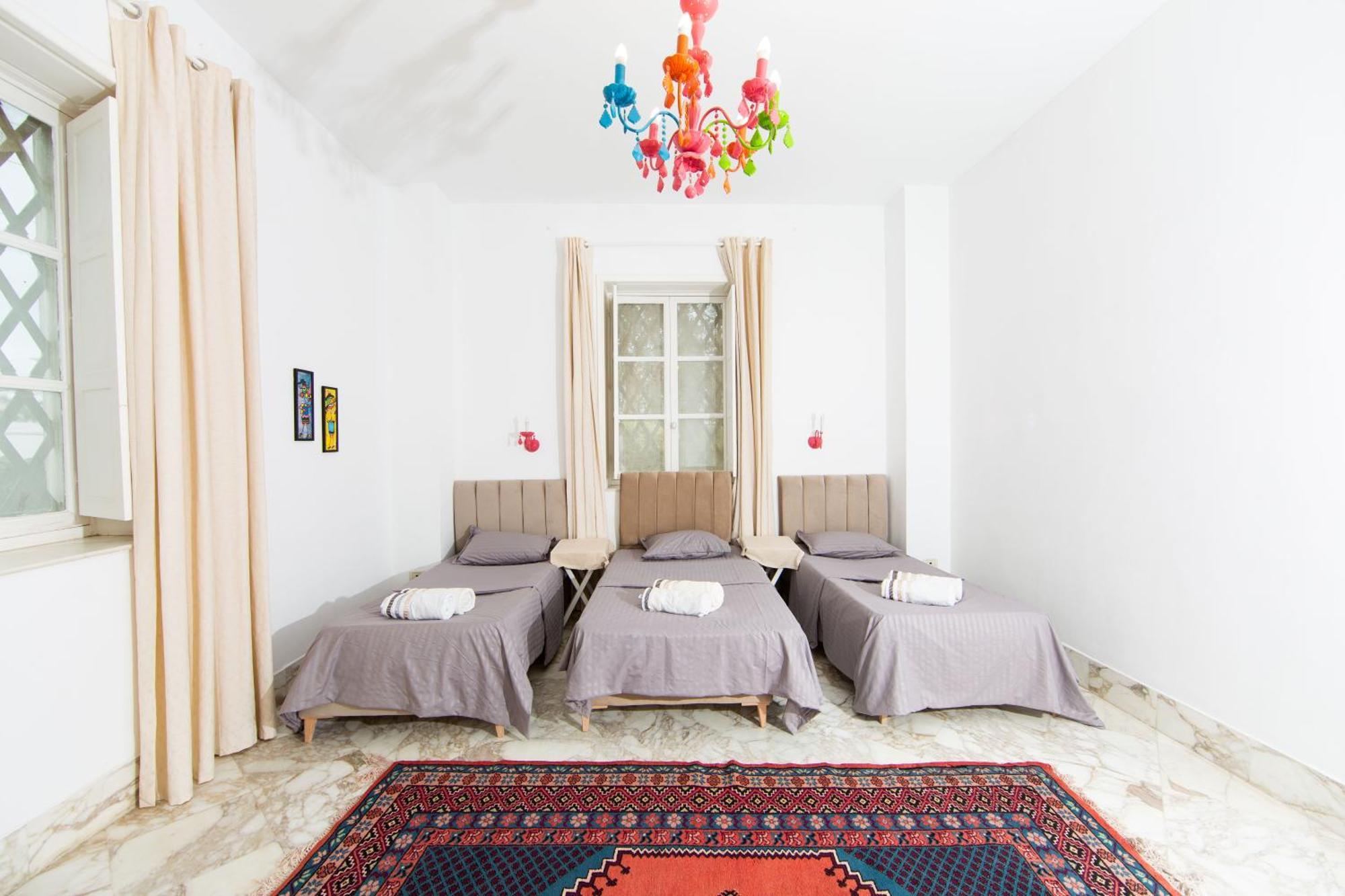 Appartement Prive Dans Une Grande Maison D'Hote La Marsa Bagian luar foto